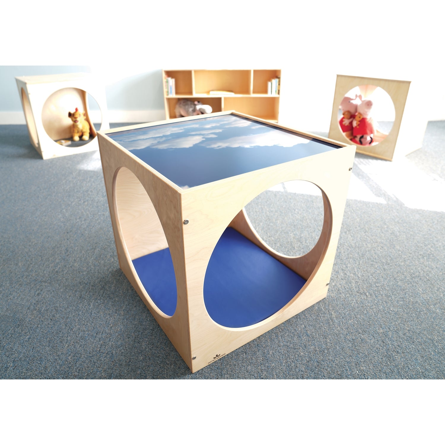 Whitney Brothers Toddler Acrylic Sky Top Play Cube With Mat