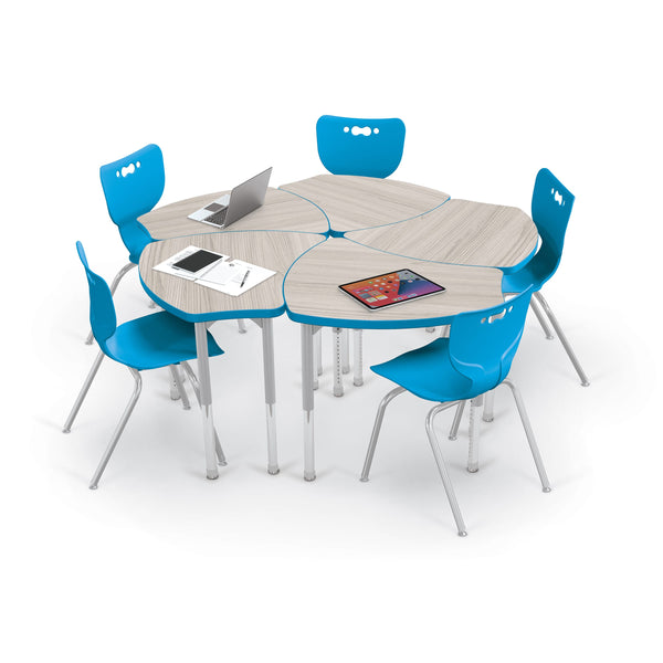 Mooreco Desks Set of Five Desks/Chairs